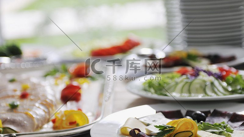 餐饮供应链公司如何确保食品安全与效率**